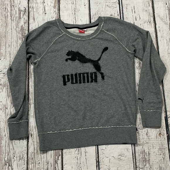 Women's Puma Gray Sports Apparel Fashion Crewneck Pullover Top Sweatshirt - Picture 1 of 5